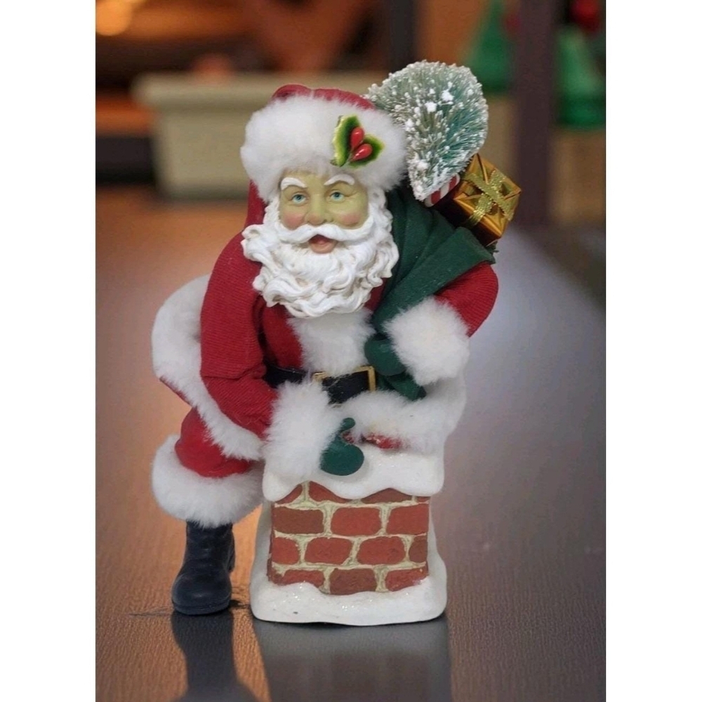 Vintage Santa Claus On Chimney Figurine